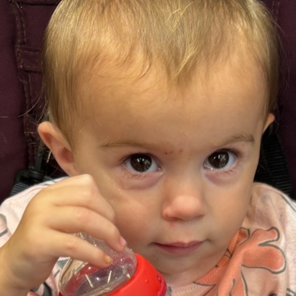 Meet your Posher, Stephanie - Picture 1 of 1